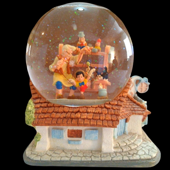 Vintage Other - Vintage Disney Pinocchio Musical Snowglobe